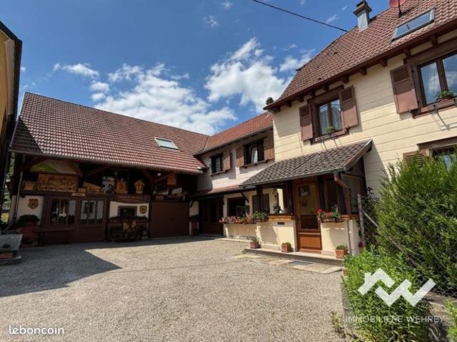 Propriété 8 pièces 270 m²