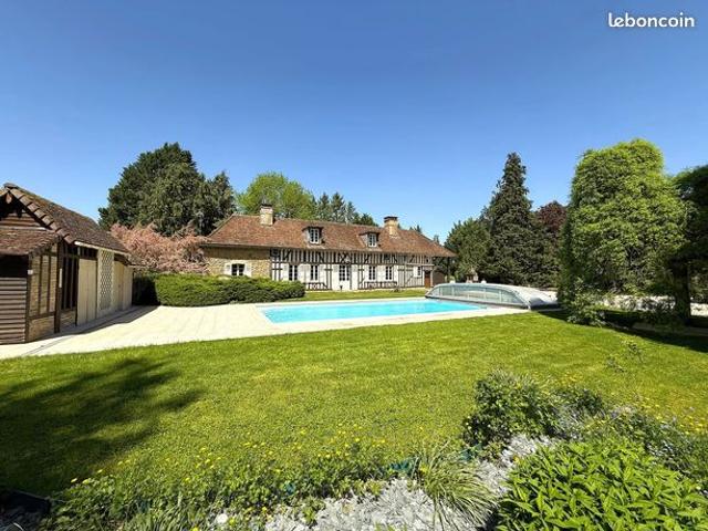 Propriété 8 pièces 270 m²