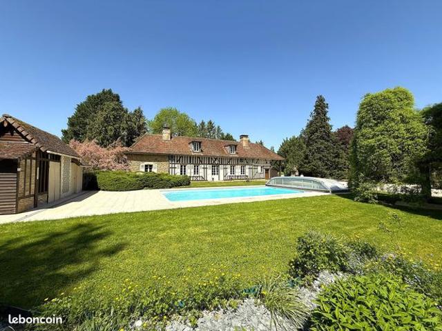 Propriété 8 pièces 270 m²