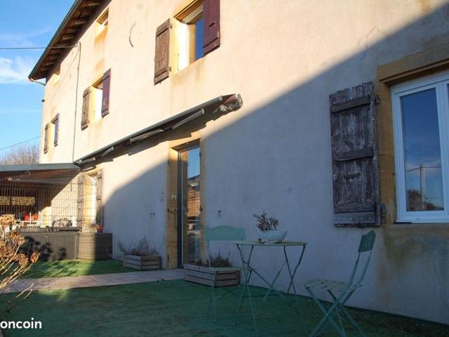 Propriété 8 pièces 270 m²
