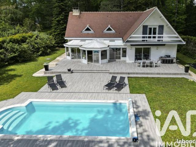 Propriété 8 pièces 270 m²