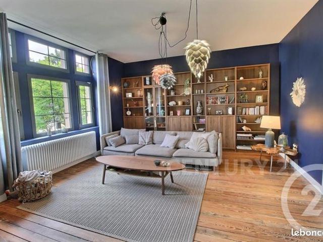 Propriété 8 pièces 272 m²