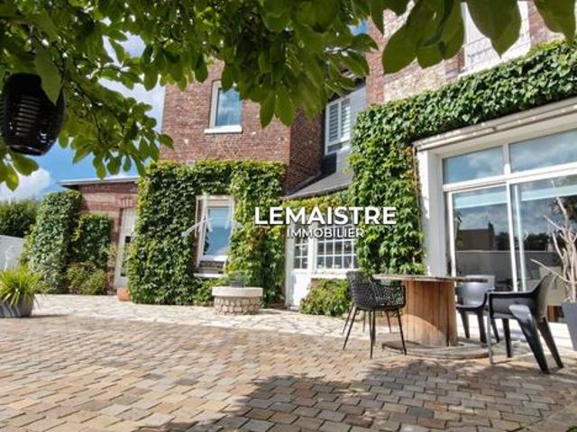 Propriété 8 pièces 273 m²