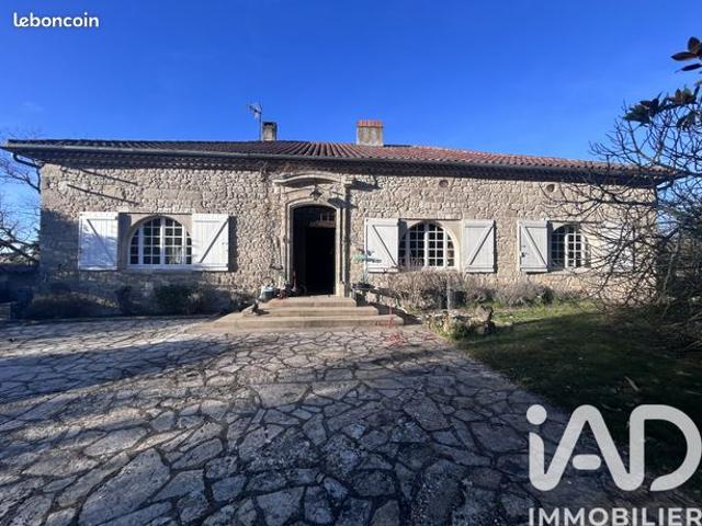 Propriété 8 pièces 273 m²