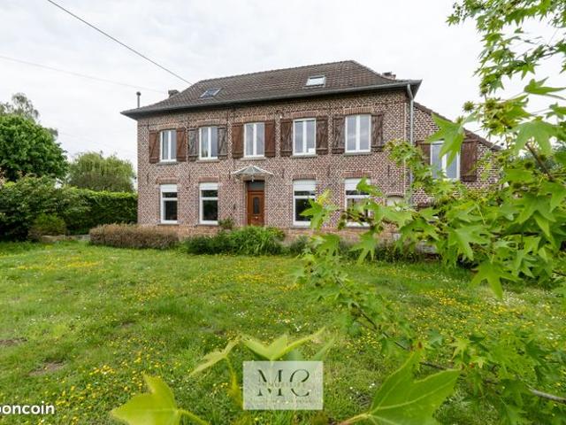 Propriété 8 pièces 285 m²