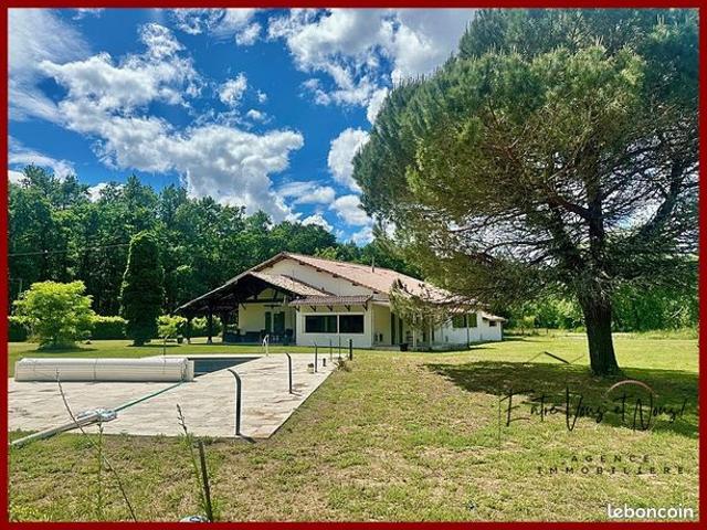 Propriété 8 pièces 285 m²