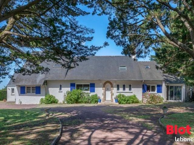 Propriété 8 pièces 288 m²