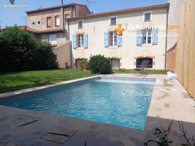 Propriété 8 pièces 289 m²