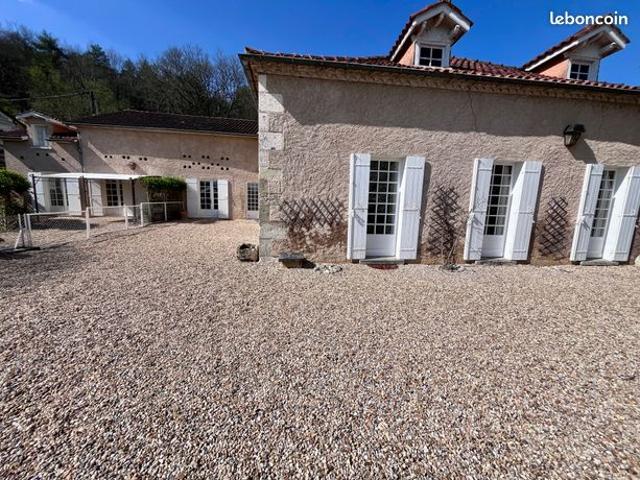Propriété 8 pièces 280 m²