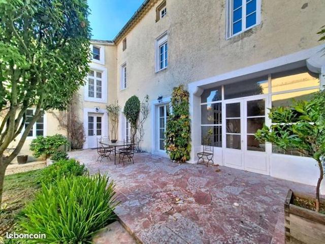 Propriété 8 pièces 280 m²