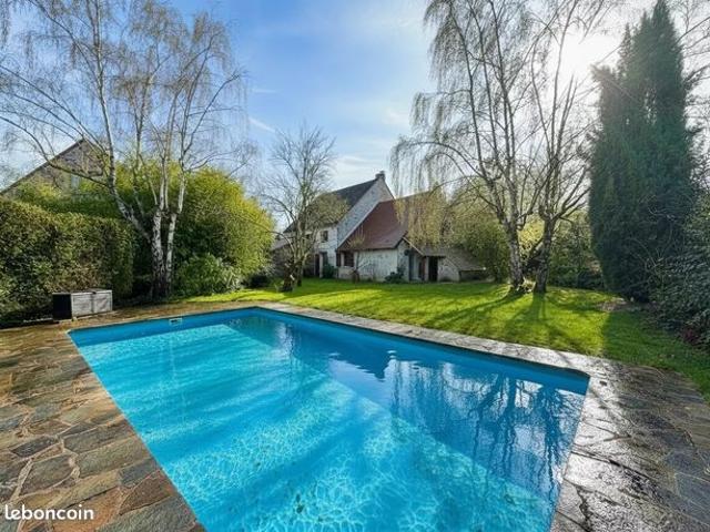 Propriété 8 pièces 280 m²