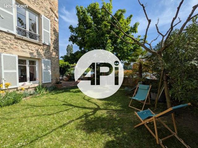 Propriété 8 pièces 280 m²
