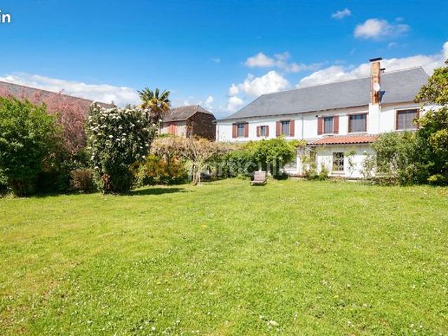 Propriété 8 pièces 282 m²