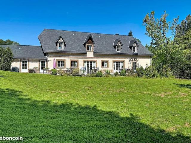 Propriété 8 pièces 283 m²