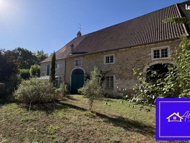 Propriété 8 pièces 283 m²