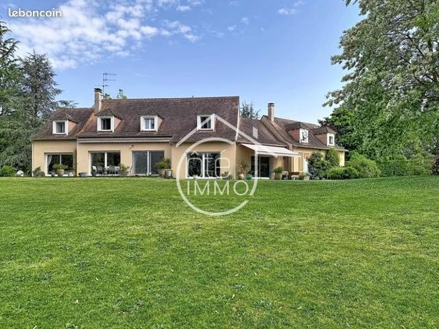 Propriété 8 pièces 295 m²