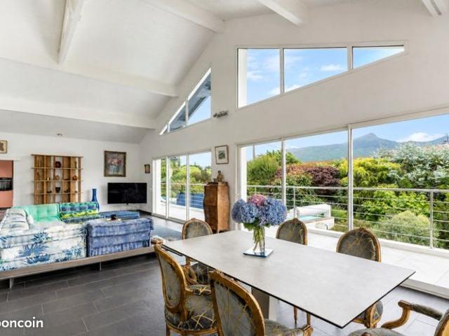 Propriété 8 pièces 295 m²