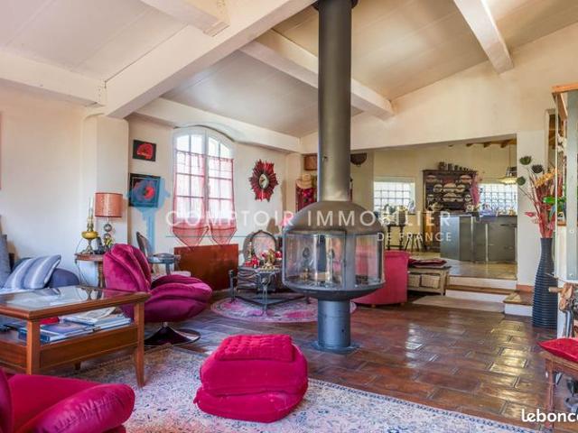 Propriété 8 pièces 295 m²