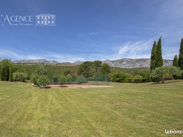 Propriété 8 pièces 296 m²