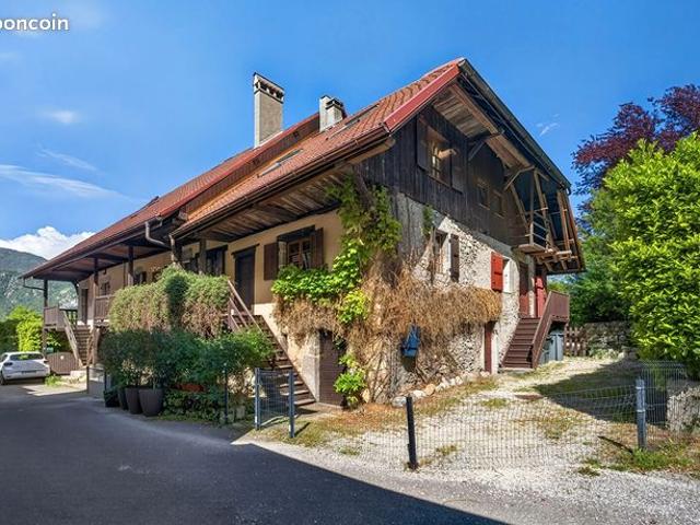 Propriété 8 pièces 296 m²