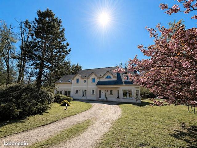 Propriété 8 pièces 297 m²