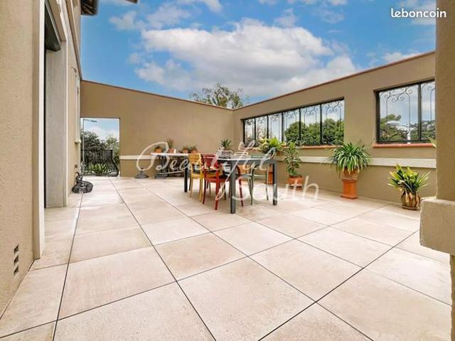 Propriété 8 pièces 298 m²
