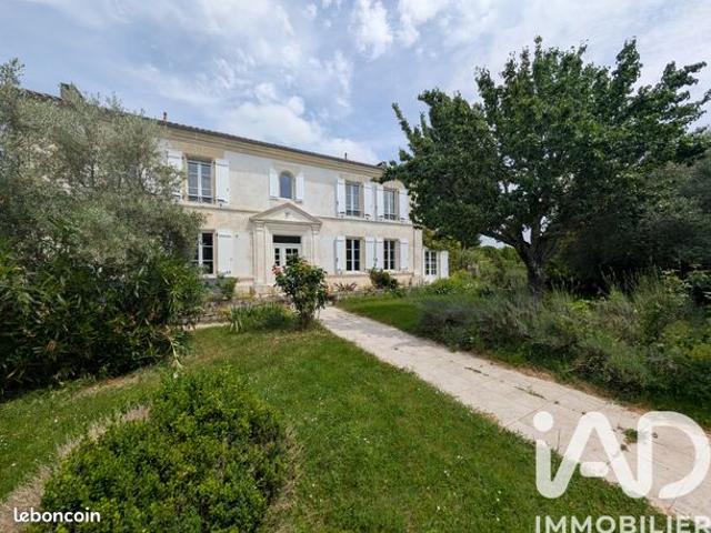 Propriété 8 pièces 298 m²