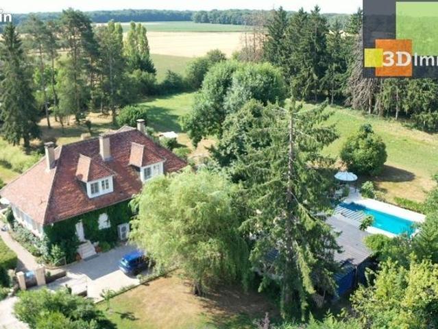 Propriété 8 pièces 290 m²