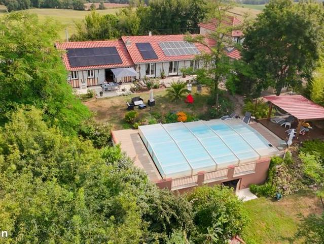 Propriété 8 pièces 292 m²