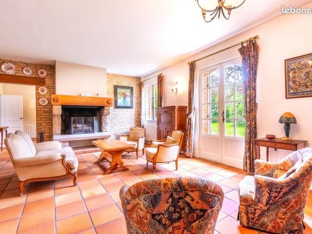 Propriété 8 pièces 292 m²