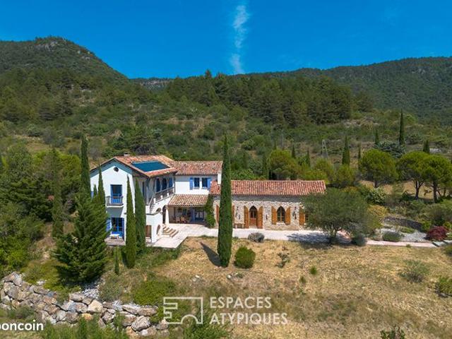 Propriété 8 pièces 307 m²