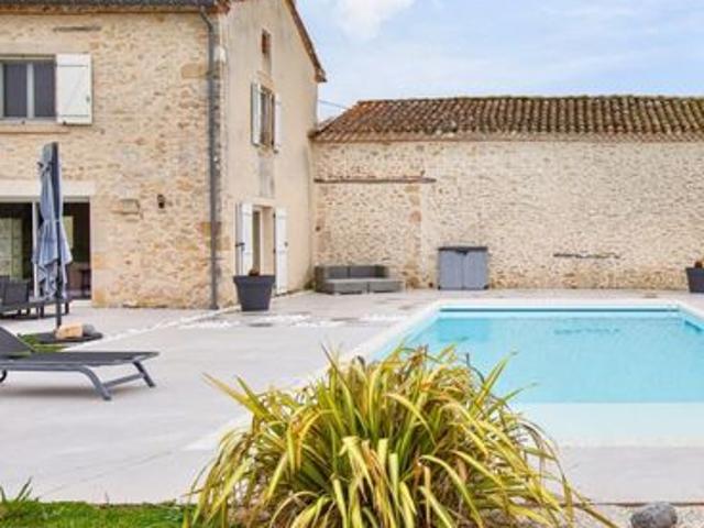 Propriété 8 pièces 308 m²