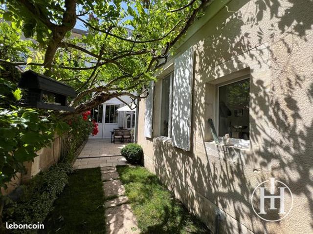 Propriété 8 pièces 309 m²