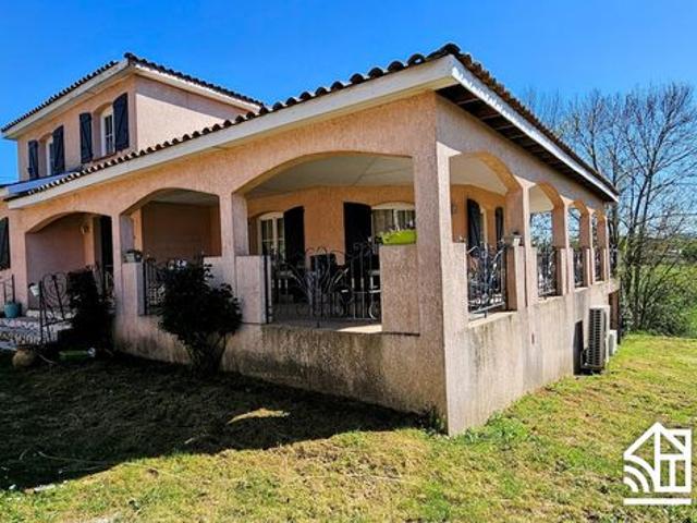 Propriété 8 pièces 309 m²