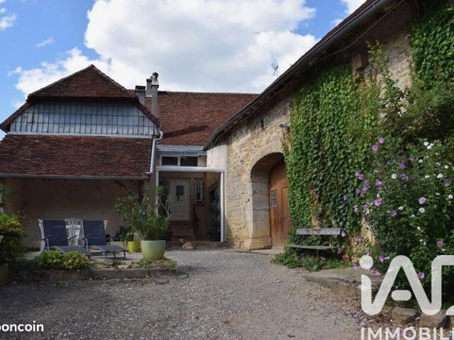 Propriété 8 pièces 300 m²