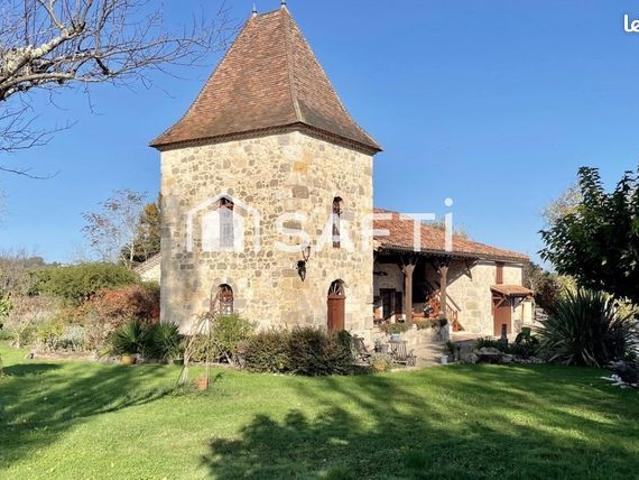 Propriété 8 pièces 300 m²
