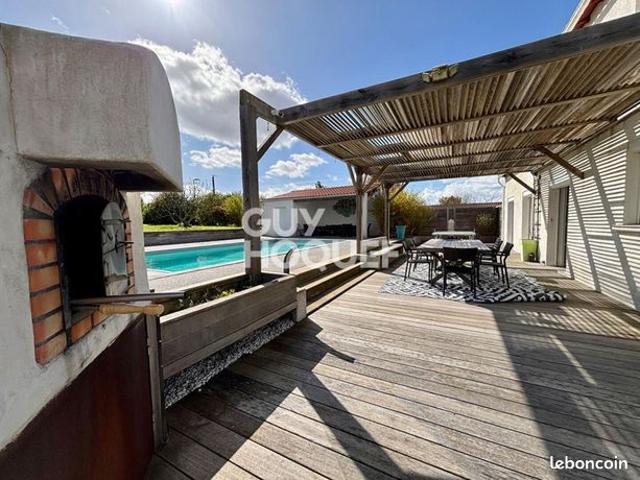 Propriété 8 pièces 302 m²