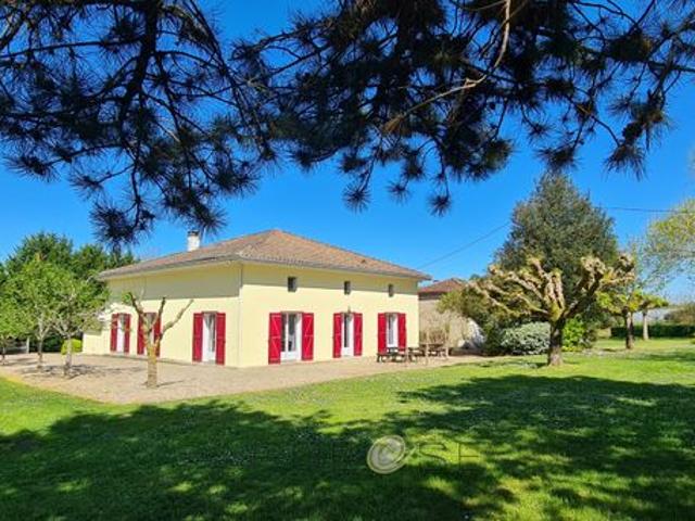 Propriété 8 pièces 303 m²