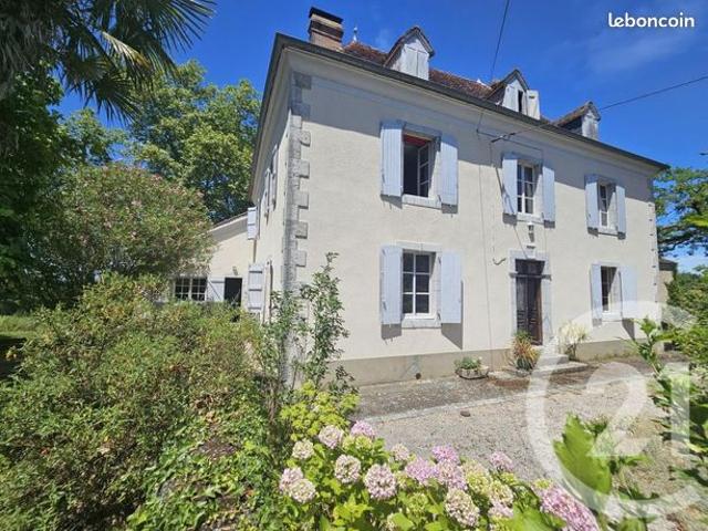 Propriété 8 pièces 316 m²