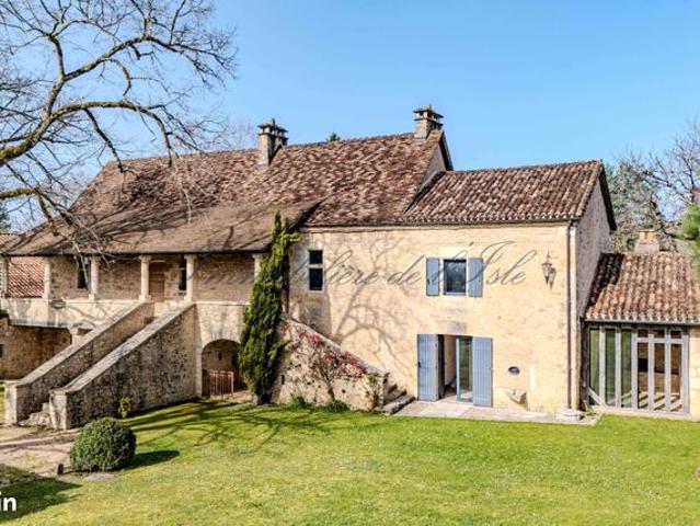 Propriété 8 pièces 310 m²