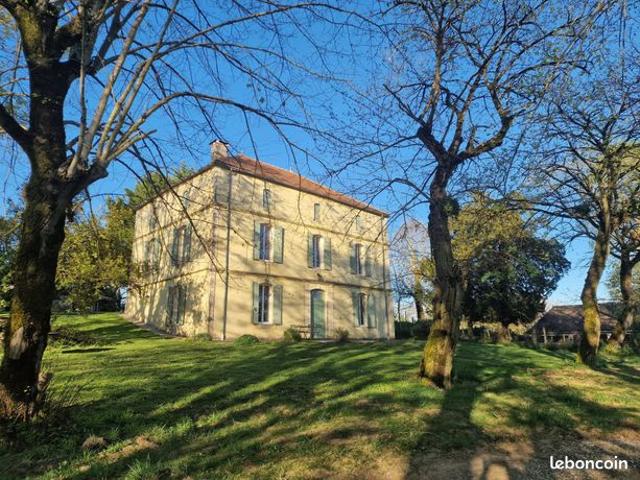 Propriété 8 pièces 310 m²