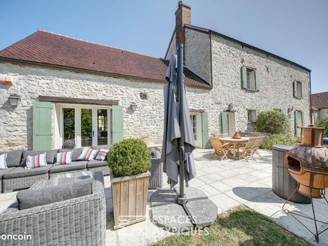 Propriété 8 pièces 336 m²