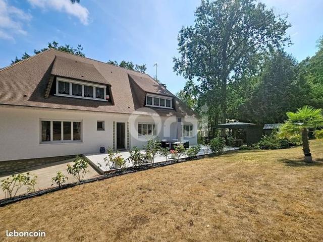 Propriété 8 pièces 336 m²
