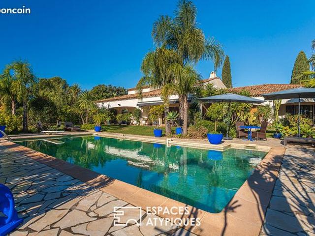 Propriété 8 pièces 330 m²