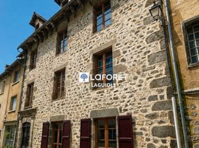 Propriété 8 pièces 330 m²