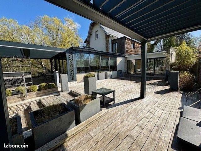 Propriété 8 pièces 330 m²