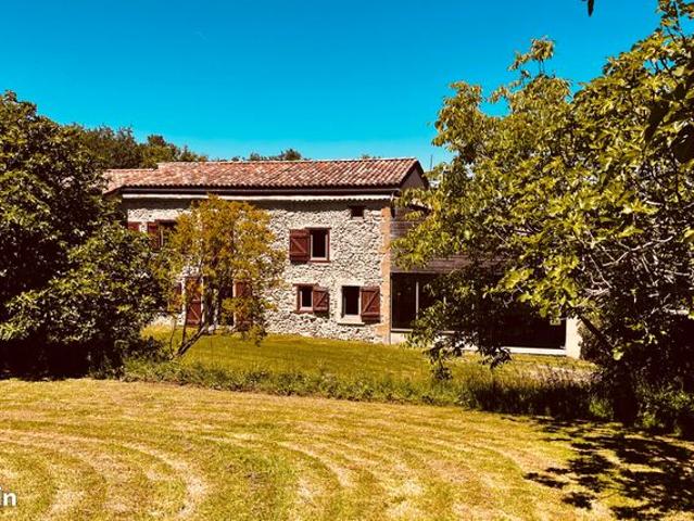 Propriété 8 pièces 347 m²