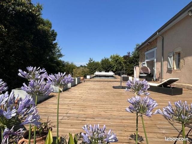 Propriété 8 pièces 350 m²