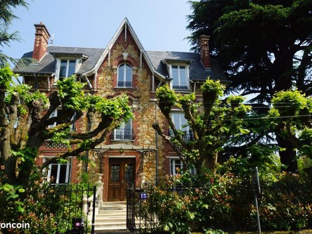Propriété 8 pièces 350 m²