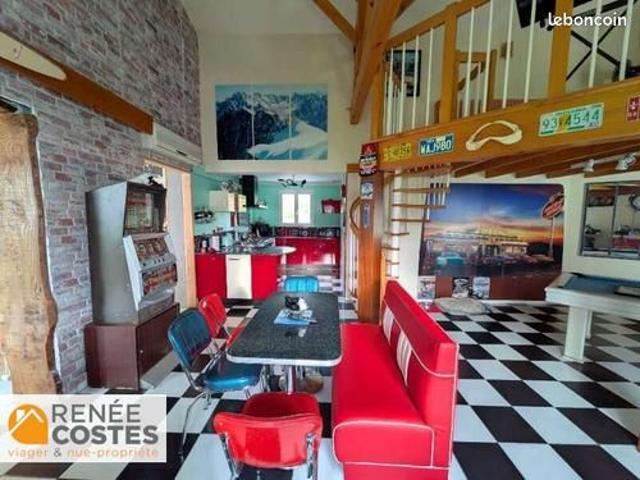 Propriété 8 pièces 377 m²